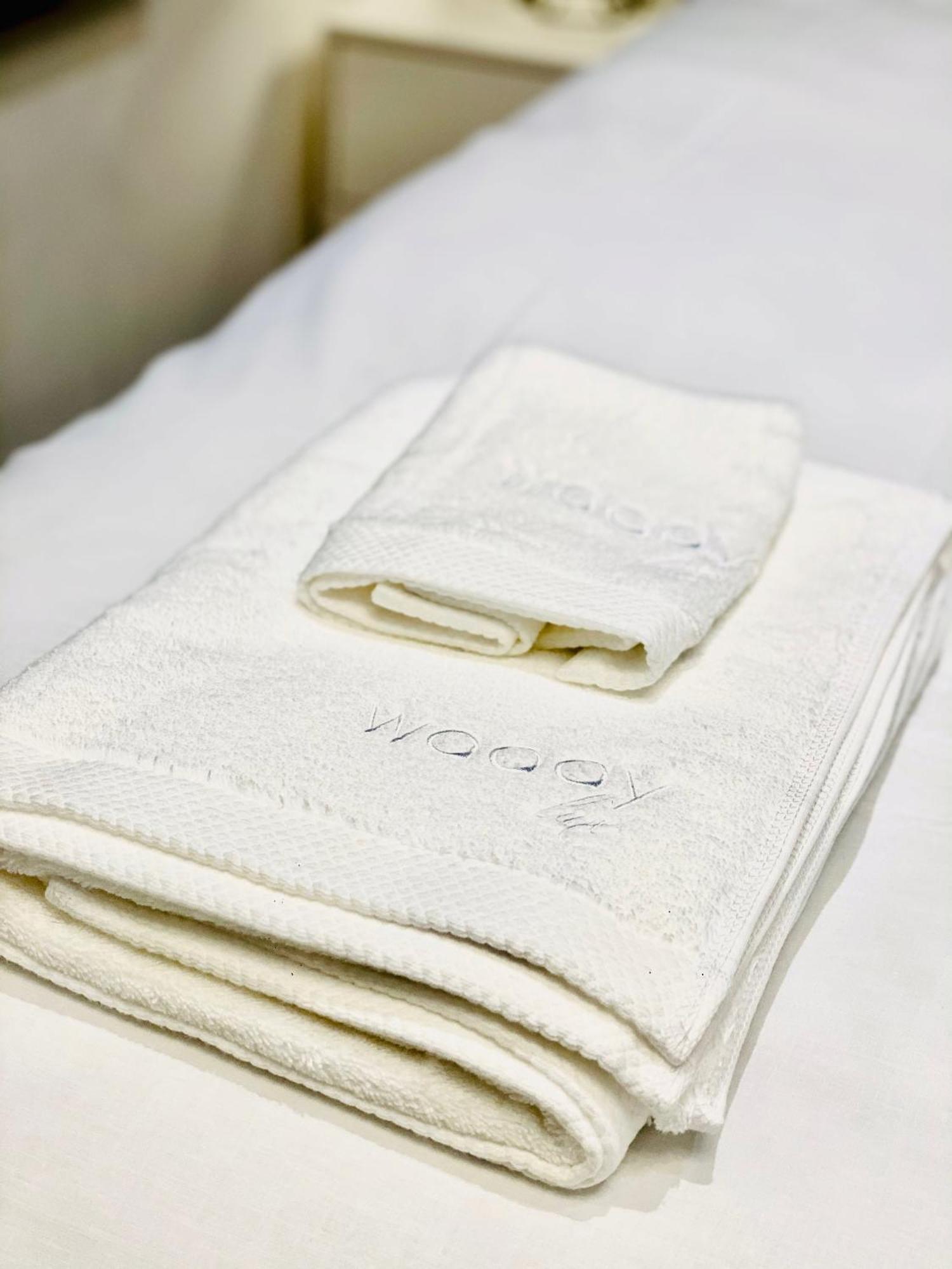 Duke And Duchess Apartments And Rooms - Private In Room Hot Tub Suites London Kültér fotó